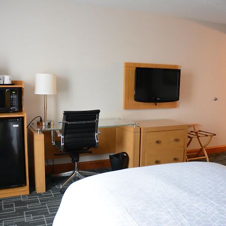 Holiday Inn Express Stamford, An Ihg Hotel 외부 사진