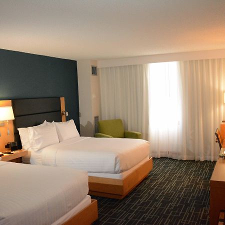 Holiday Inn Express Stamford, An Ihg Hotel 외부 사진