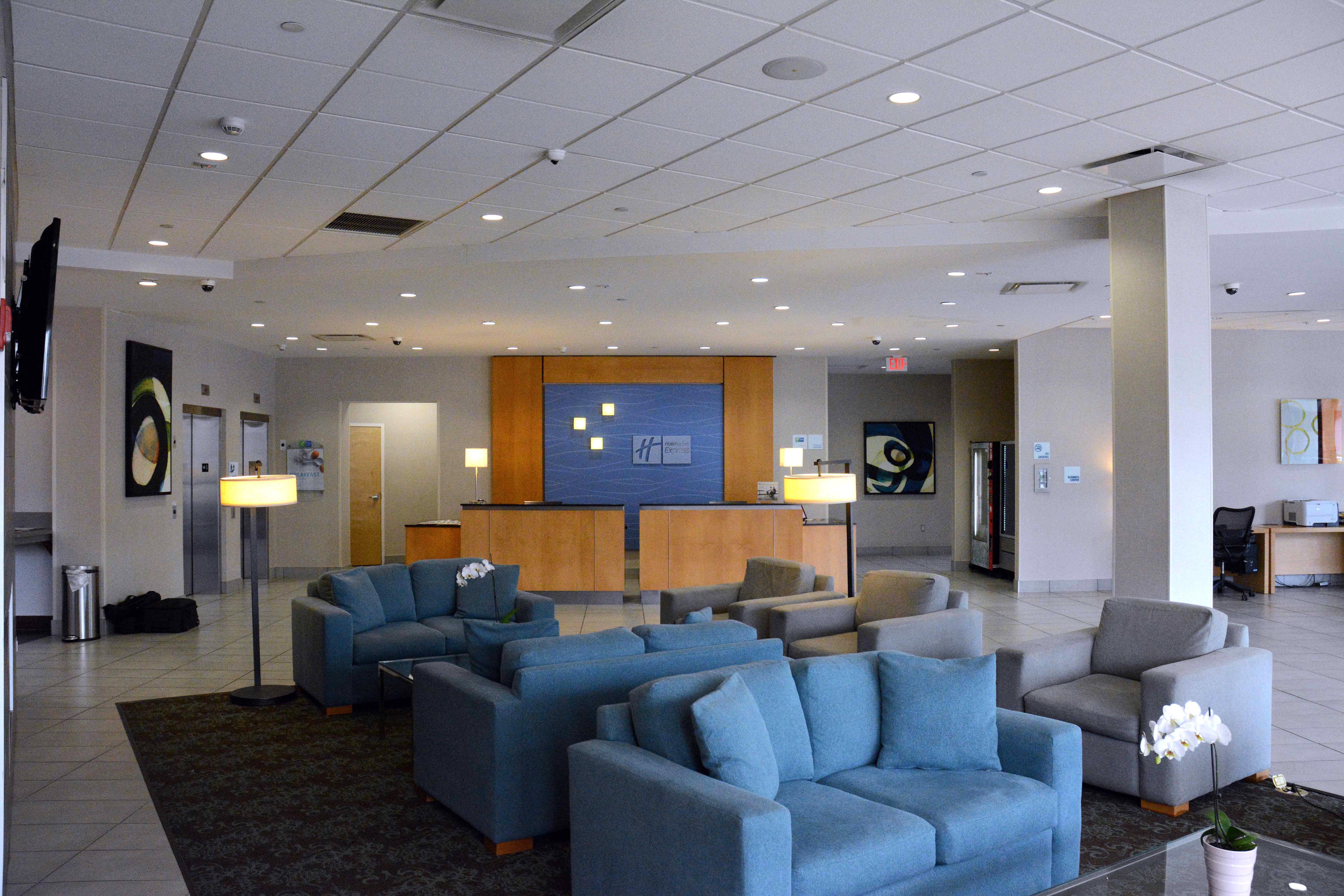Holiday Inn Express Stamford, An Ihg Hotel 외부 사진