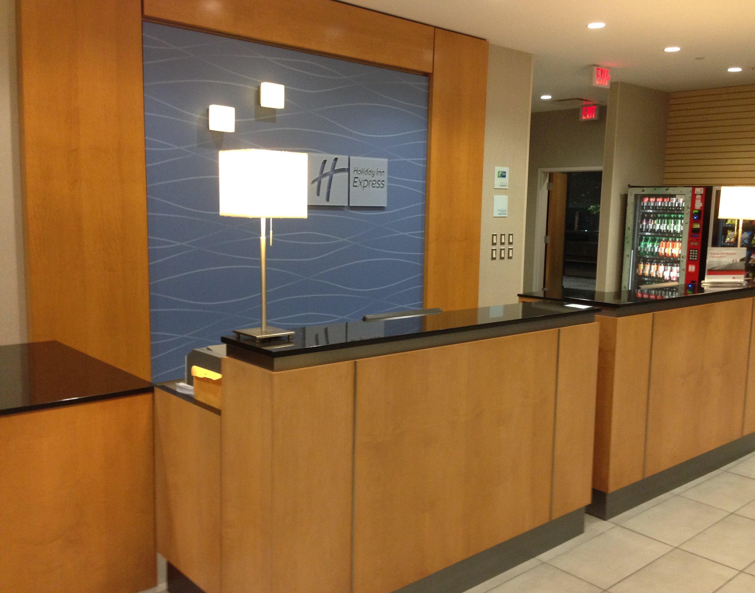Holiday Inn Express Stamford, An Ihg Hotel 외부 사진