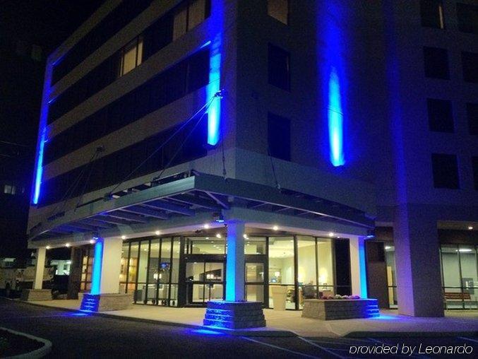 Holiday Inn Express Stamford, An Ihg Hotel 외부 사진